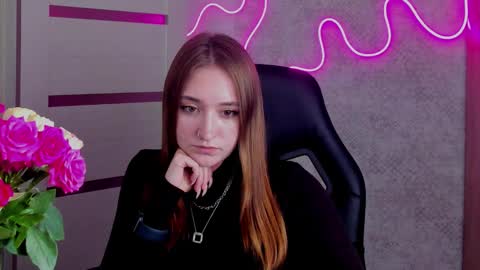 Sara online show from October 2025 07:12:02 PM