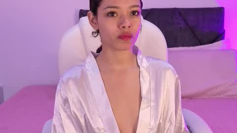 sara  online show from September 2025 03:50:01 PM