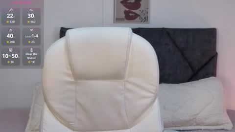 sara  online show from October 2025 12:17:01 PM