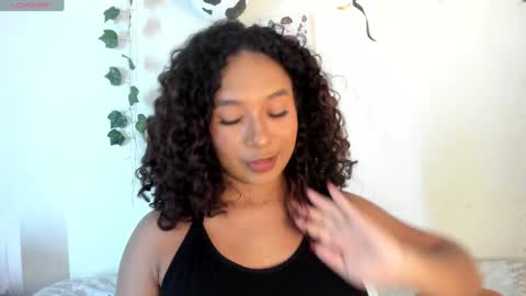 sara sofia online show from December 2024 05:56:02 AM