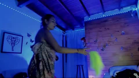 Snapshot of sara_thompson01 chatting on February 2026 09:02:02 AM SARA online show from February 2026 09:02:02 AM