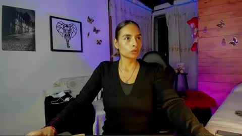 Snapshot of sara_thompson01 chatting on February 2026 05:26:02 AM SARA online show from February 2026 05:26:02 AM