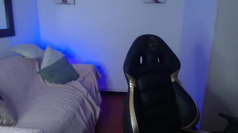 sara_valderrama_ online show from January 2026 12:32:02 PM