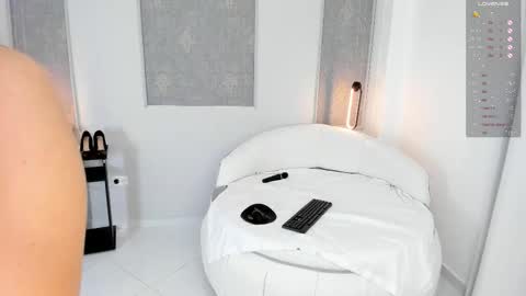 Saraa Gomez online show from February 2026 04:00:02 PM