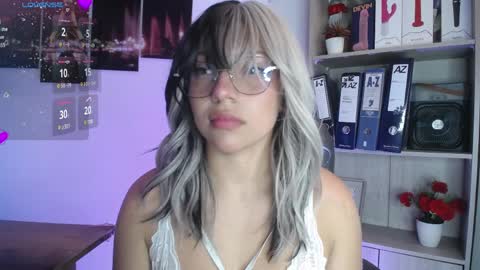 Snapshot of saraa_love_ chatting on March 2026 07:04:02 PM Saraa online show from March 2026 07:04:02 PM