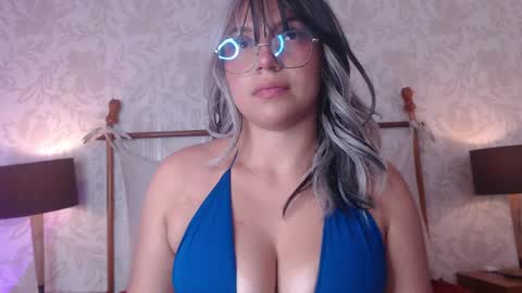 Snapshot of saraa_love_ chatting on April 2026 07:33:02 PM Saraa online show from April 2026 07:33:02 PM