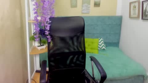 Sarah Ramirez online show from January 2025 12:07:01 AM