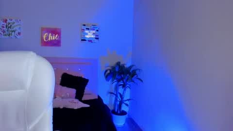 Sarah Ramirez online show from February 2025 11:24:02 AM