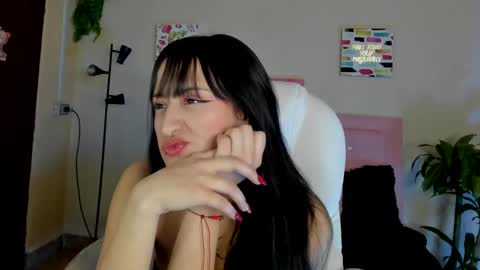 Sarah Ramirez online show from March 2025 02:34:02 PM