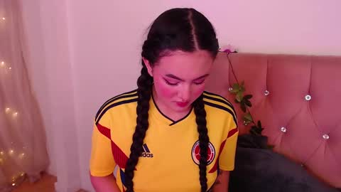          online show from February 2025 07:10:01 PM