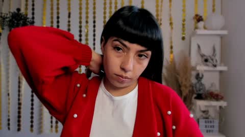 Sara online show from January 2025 07:49:02 PM