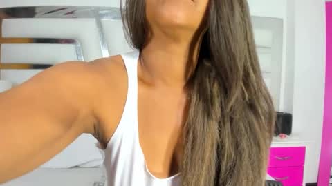 Sara online show from February 2025 04:13:02 PM