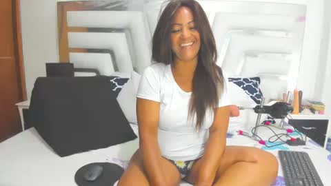 Sara online show from September 2025 02:38:02 PM