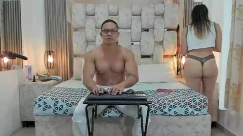 saraANDyoni online show from December 2024 12:38:01 PM