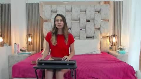 saraANDyoni online show from December 2024 04:37:01 PM