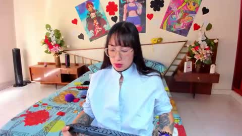 Alahia and Marilyn online show from January 2025 04:54:02 PM