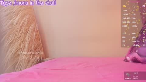 SaraAvila  online show from December 2024 08:00:01 PM