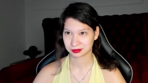 SaraDenars online show from November 2025 05:18:02 AM