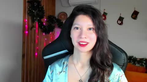 SaraDenars online show from December 2025 06:32:02 AM