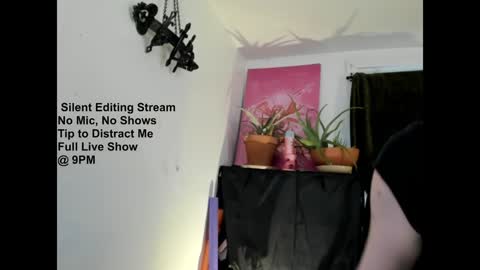 Snapshot of saradesirexo chatting on February 2025 08:42:02 PM Sara Desire online show from February 2025 08:42:02 PM