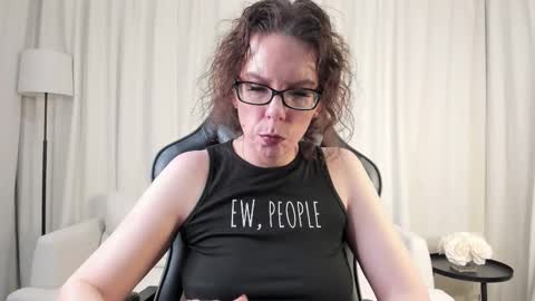 Snapshot of saradesirexo chatting on March 2026 03:47:01 AM Sara Desire online show from March 2026 03:47:01 AM