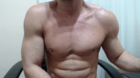 saradorj92 online show from September 2025 07:08:01 AM