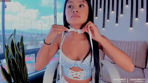 Snapshot of saragrey31 chatting on December 2025 04:02:01 PM Sara Grey online show from December 2025 04:02:01 PM