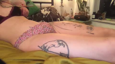 Sarah online show from September 2025 11:43:01 PM