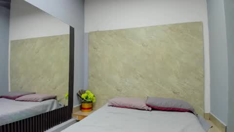 Sarah online show from December 2025 11:52:01 AM