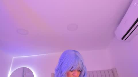 Sarah Bonneth online show from March 2025 11:12:02 AM