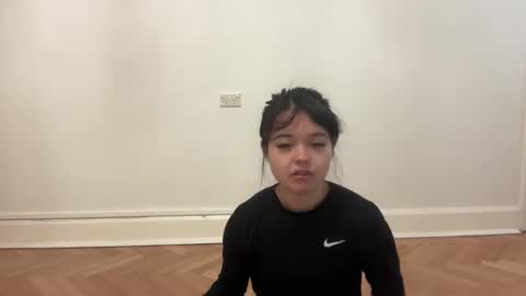 Sarah Heart Aus online show from December 2024 09:51:01 PM