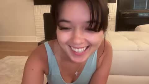 Sarah Heart Aus online show from January 2025 02:03:02 AM