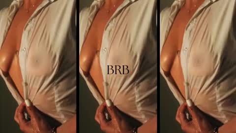 Snapshot of sarah_hiill chatting on March 2026 12:06:02 AM online show from March 2026 12:06:02 AM