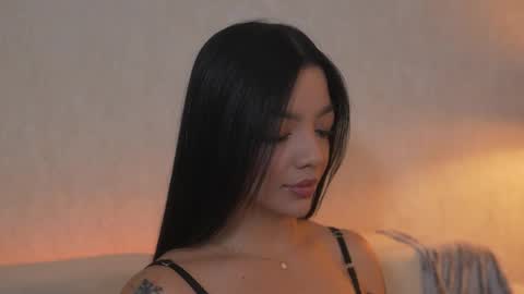 Snapshot of sarah_hiill chatting on March 2026 12:12:01 AM online show from March 2026 12:12:01 AM