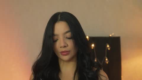 Snapshot of sarah_hiill chatting on May 2026 12:15:01 AM online show from May 2026 12:15:01 AM
