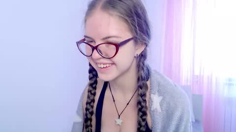 Sarah online show from November 2025 04:13:02 AM