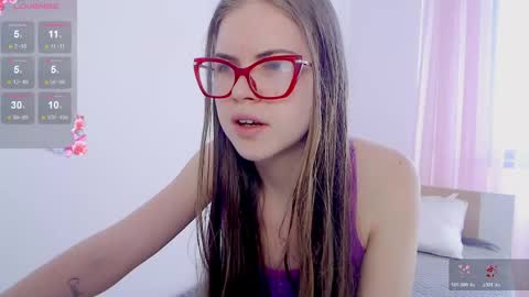 Snapshot of sarah_hs chatting on April 2026 09:36:02 AM Sarah online show from April 2026 09:36:02 AM