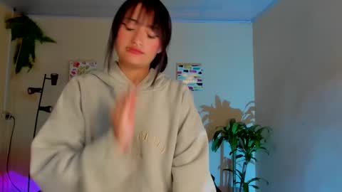 Sarah Ramirez online show from February 2025 02:44:02 PM