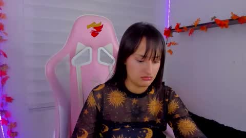 Sarah Ramirez online show from November 2025 03:28:01 AM