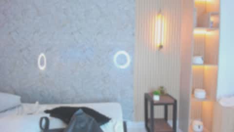 sarah online show from October 2025 03:31:02 PM