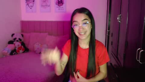 Sarah online show from February 2025 03:16:01 PM