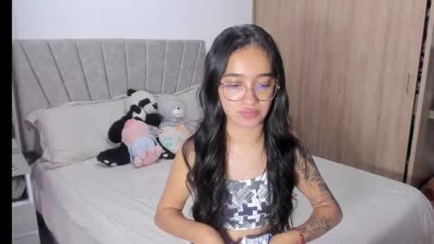 Snapshot of sarah_stone15 chatting on April 2026 01:39:01 AM Sarah online show from April 2026 01:39:01 AM