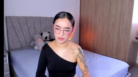 Sarah online show from June 2026 10:29:01 PM