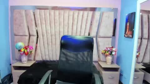 Sarah online show from October 2025 01:46:02 PM