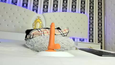 Sarah online show from March 2025 11:26:01 PM