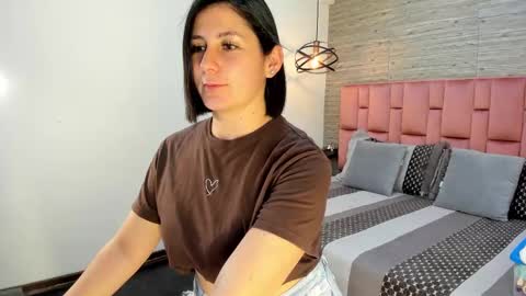 Sarah Deyvis online show from February 2025 05:36:01 PM