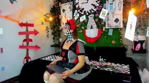 Sarah Deyvis online show from October 2025 07:25:01 PM