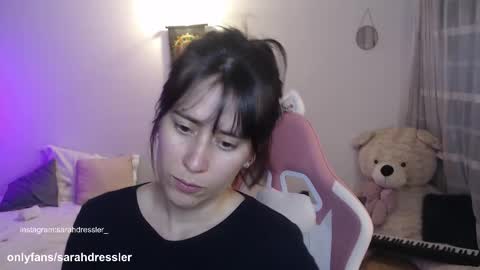 sarahdressler online show from September 2025 01:17:01 AM