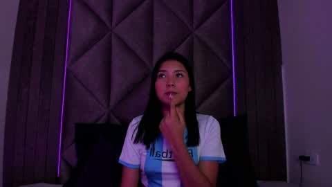 Sarah Evans online show from January 2025 07:34:01 PM