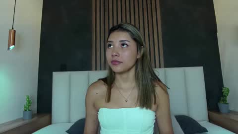 Sarah Evans online show from February 2025 07:41:01 PM